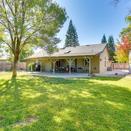 Charming Redding Home With Furnished Patio! Exterior photo